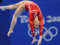 FB体育注册网址-拜仁血拼奥地利，库尔图瓦关键战不手软—一场战术与意志的巅峰对决