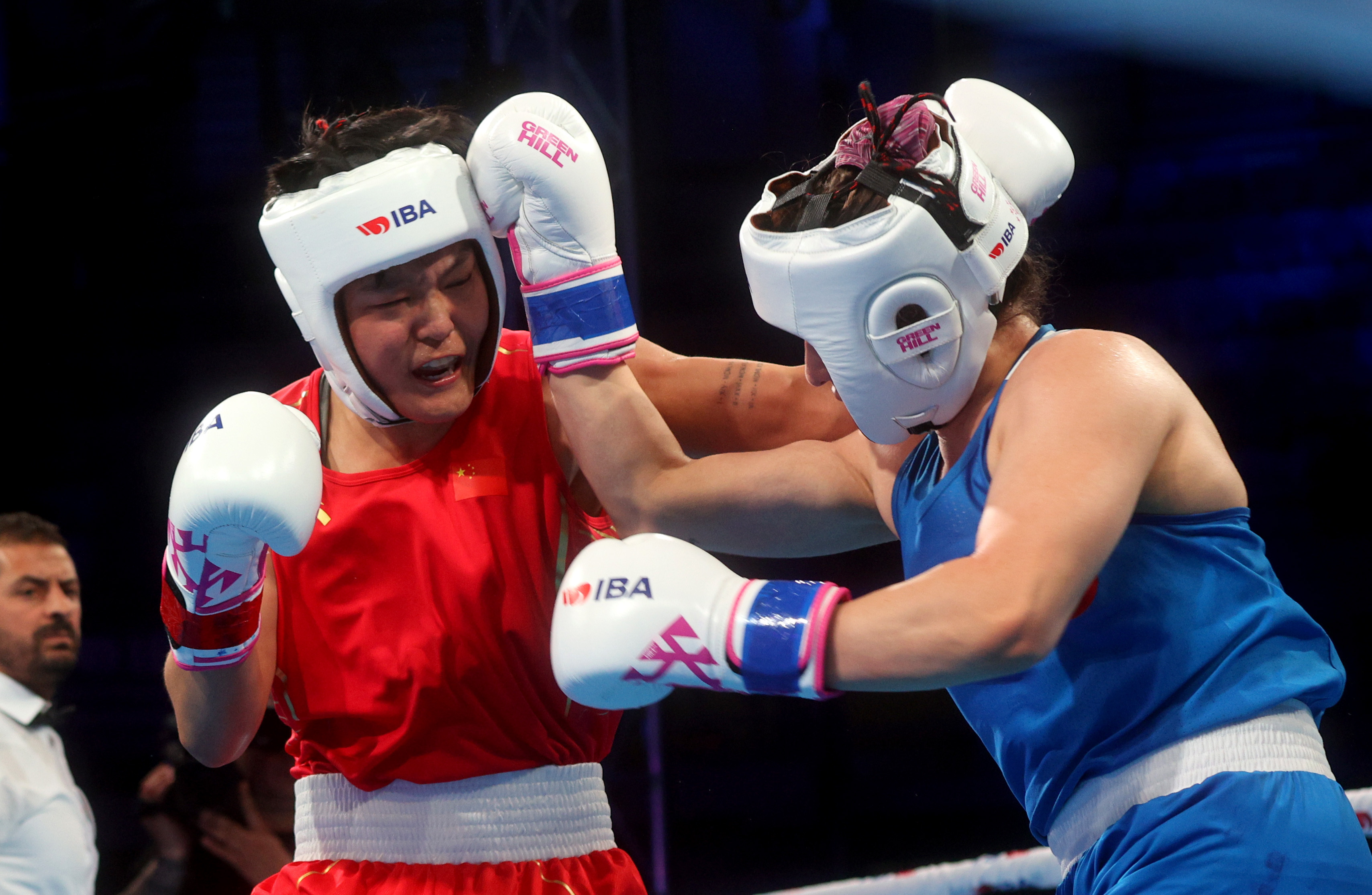 塞尔维亚选手在拳击比赛中取得第一名 塞尔维亚选手在拳击比赛中取得第一名