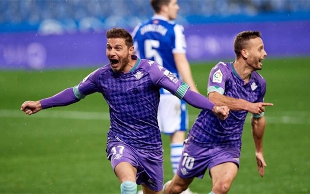 包含皇家贝蒂斯遭遇多点失利，战绩下滑的词条