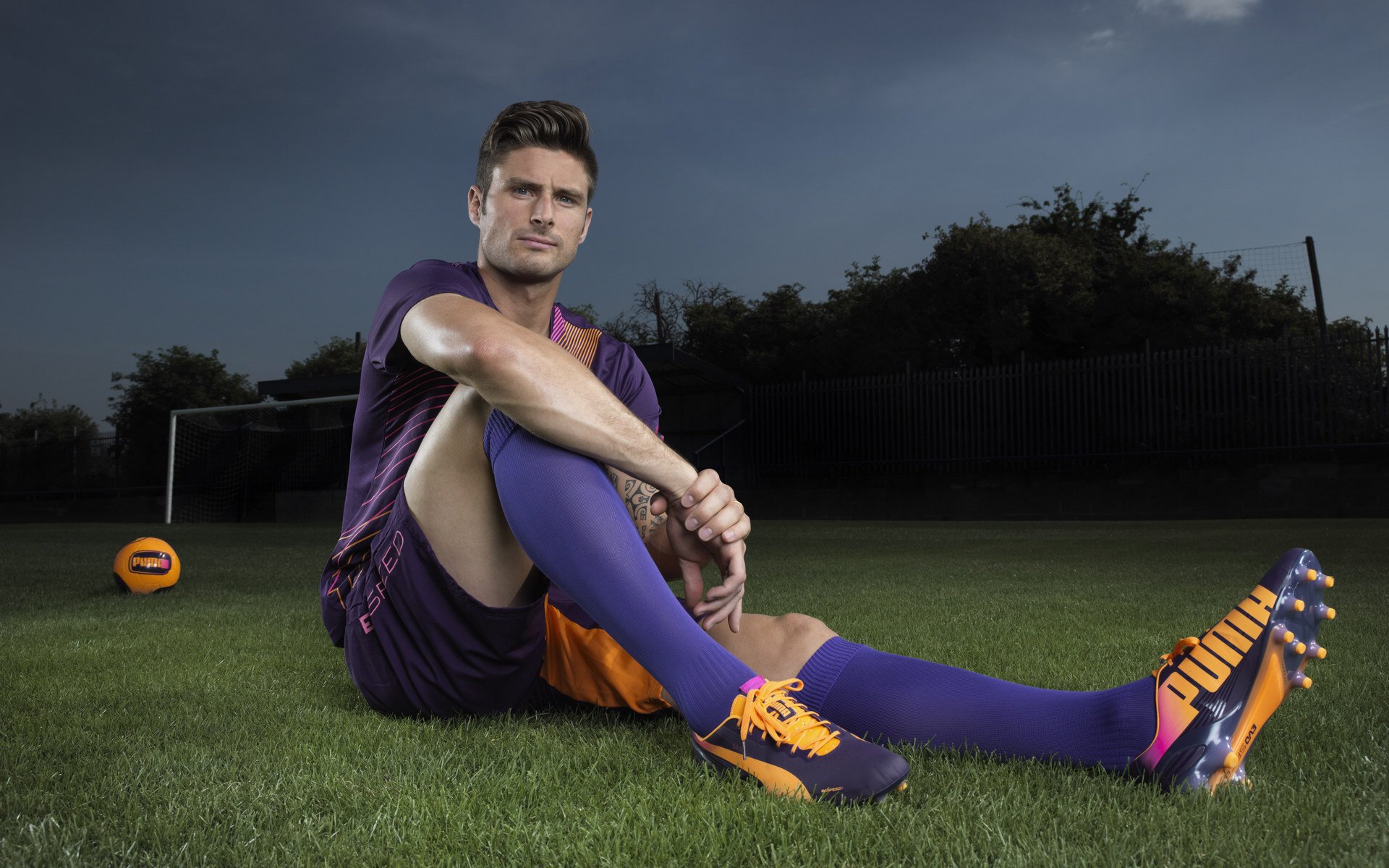 萨拉赫一锤定音终结韩国悬念，利物浦强势书写新纪录之夜