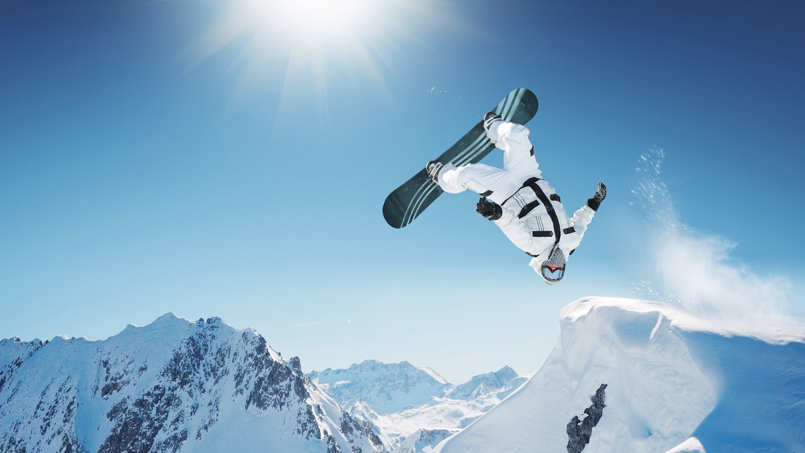 赛道与球场，当布伦森在F1街道赛接管，热火如何击败快船的双重启示